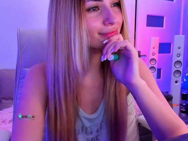 Live sex webcam photo for meow #272679536