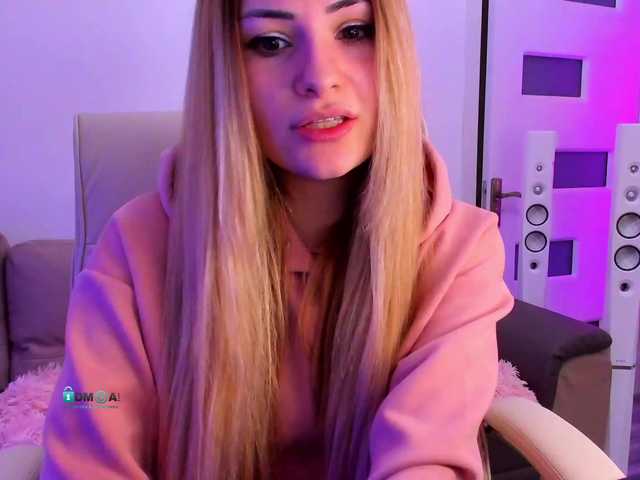 Live sex webcam photo for meow #272863543