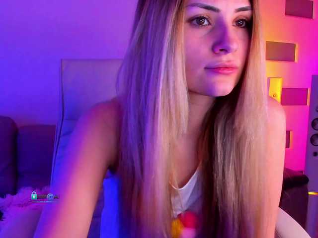 Live sex webcam photo for meow #272890837