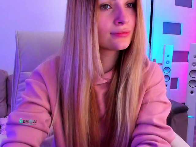 Live sex webcam photo for meow #273028050