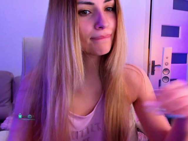 Live sex webcam photo for meow #273095238