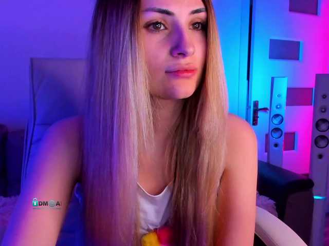 Live sex webcam photo for meow #273111339