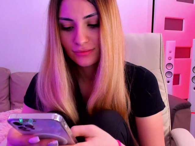 Live sex webcam photo for meow #273118444