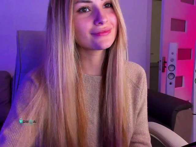 Live sex webcam photo for meow #273471973