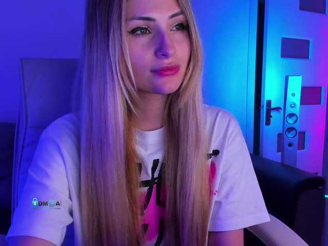 Live sex webcam photo for meow #273804523