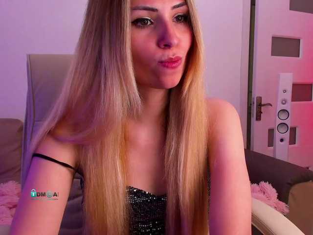 Live sex webcam photo for meow #274018077