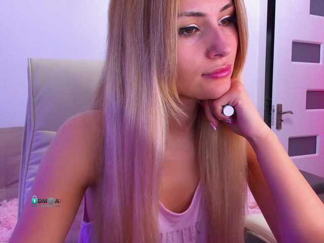 Live sex webcam photo for meow #274425323