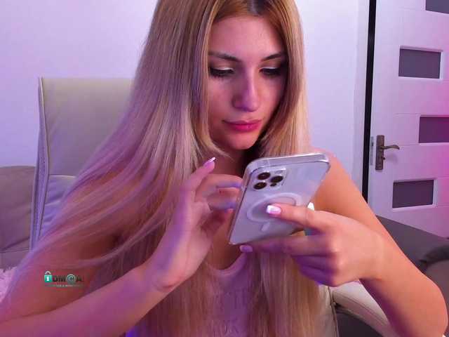 Live sex webcam photo for meow #274426846