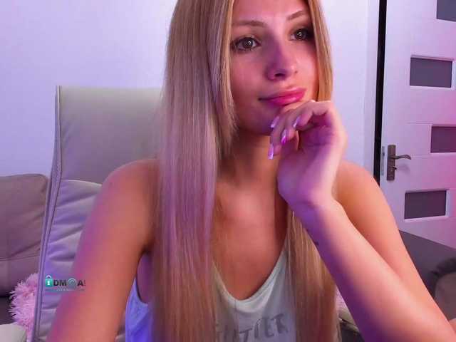 Live sex webcam photo for meow #274515103