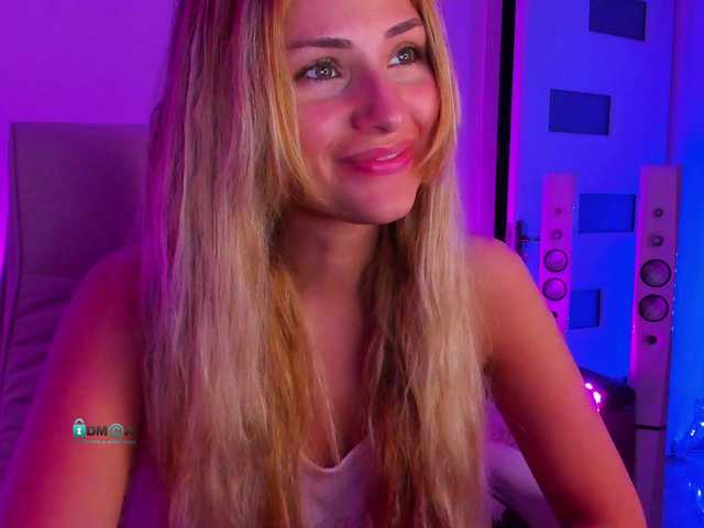 Live sex webcam photo for meow #275615938