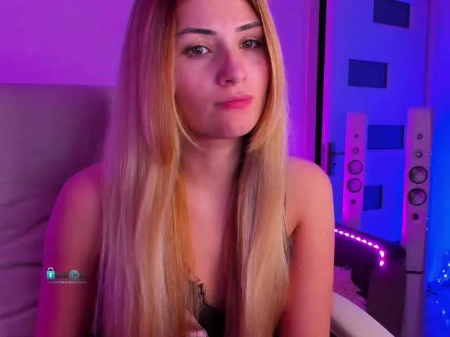 Live sex webcam photo for meow #276386369