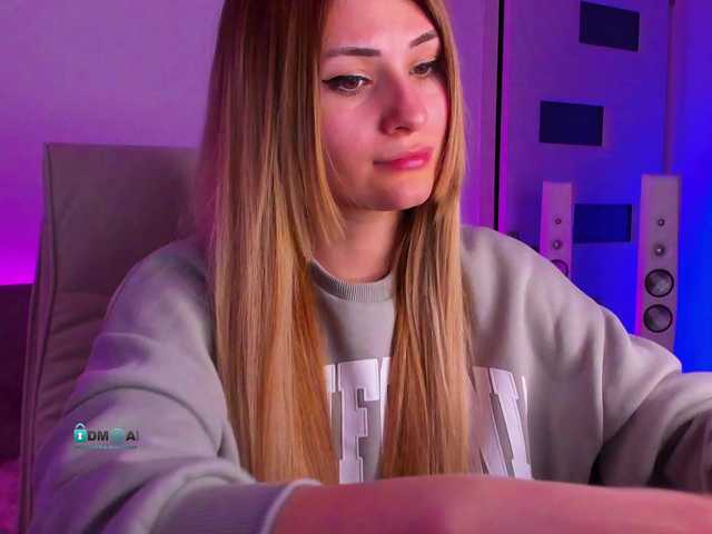 Live sex webcam photo for meow #277233857