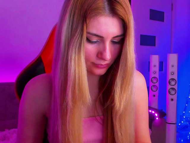 Live sex webcam photo for meow #290282688