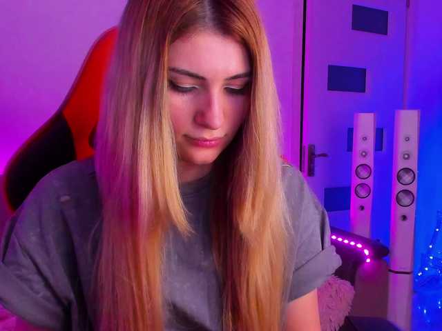 Live sex webcam photo for meow #290312902
