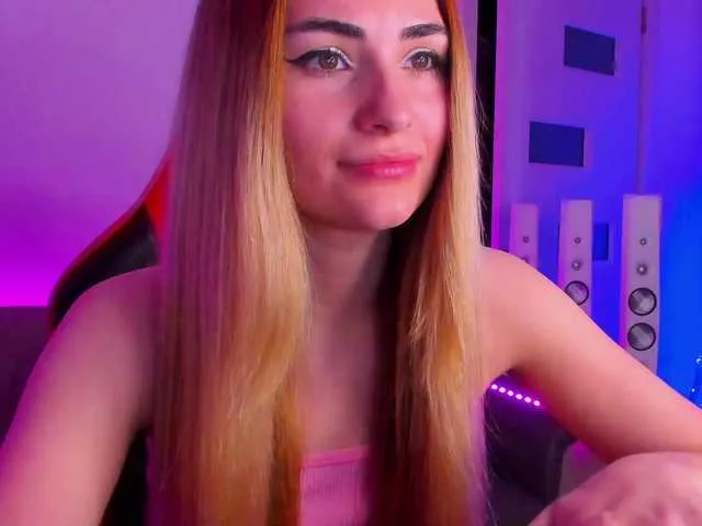 Live sex webcam photo for meow #290886306