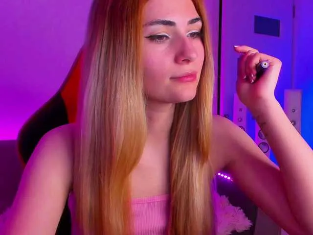 Live sex webcam photo for meow #291023819