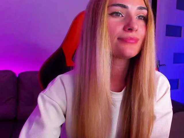 Live sex webcam photo for meow #291381696