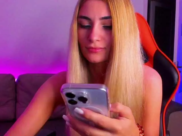 Live sex webcam photo for meow #291632260