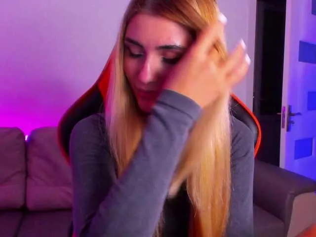 Live sex webcam photo for meow #291645730