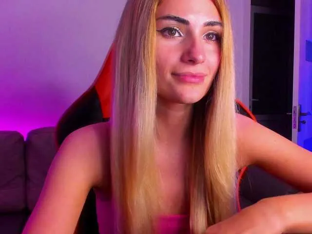 Live sex webcam photo for meow #291667162