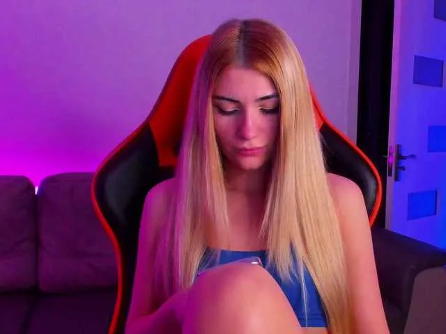 Live sex webcam photo for meow #291952202