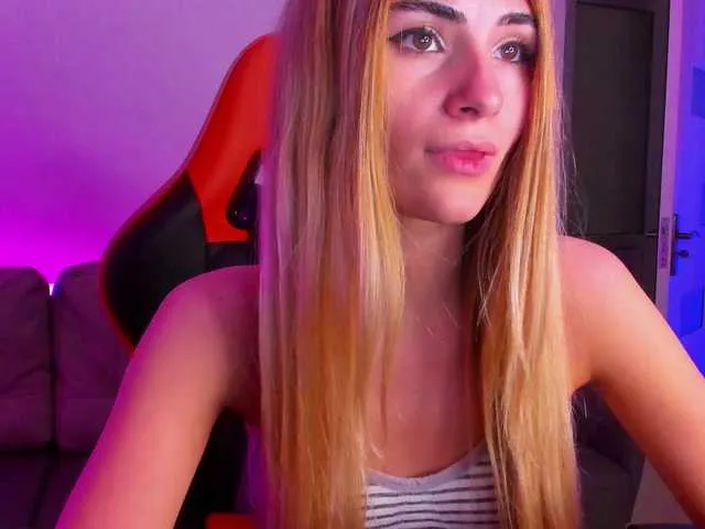 Live sex webcam photo for meow #291961535