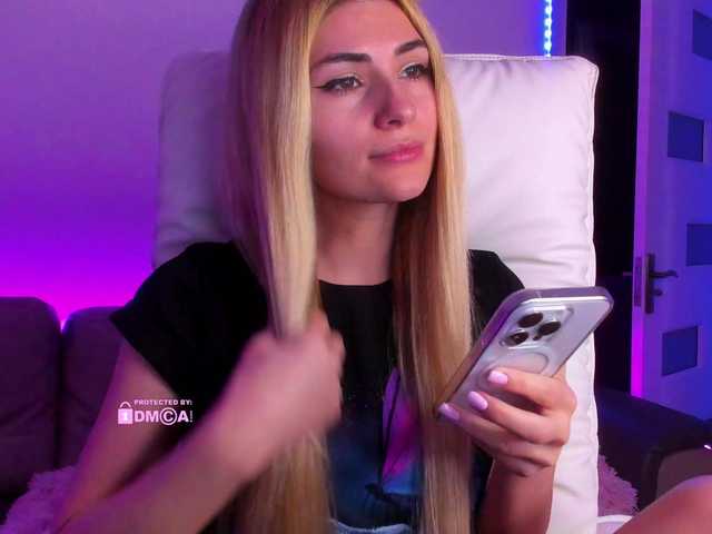 Live sex webcam photo for meow #292378606