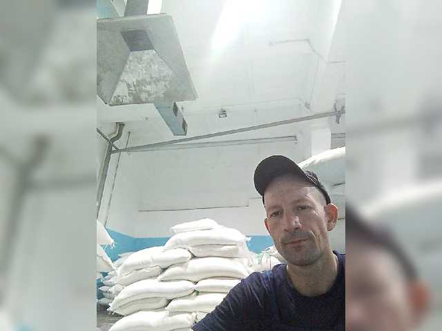 Live sex webcam photo for merkus666666 #277740676