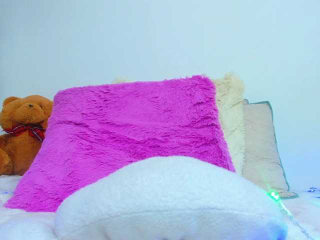 Live sex webcam photo for mermaid-princ #271691156