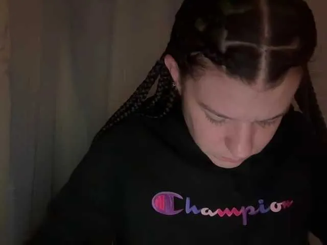 Live sex webcam photo for mermaidlexi #290295161