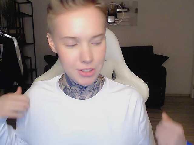 Live sex webcam photo for mery-jane- #290456465