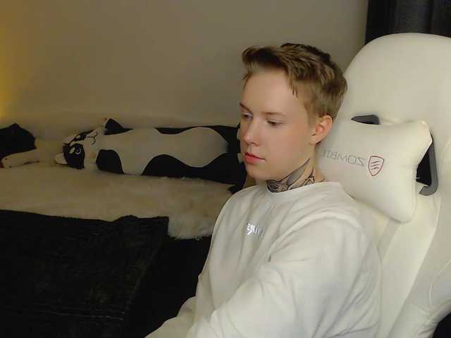 Live sex webcam photo for mery-jane- #290680945