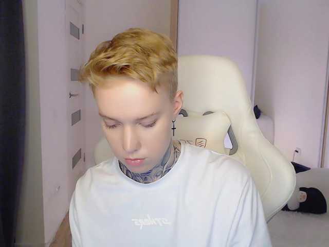 Live sex webcam photo for mery-jane- #290865735