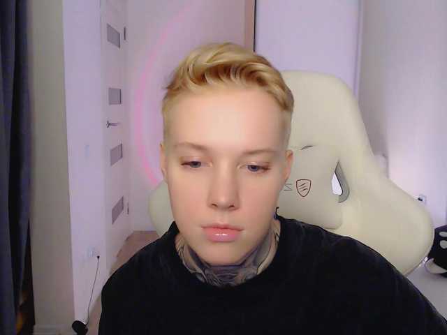 Live sex webcam photo for mery-jane- #290873334