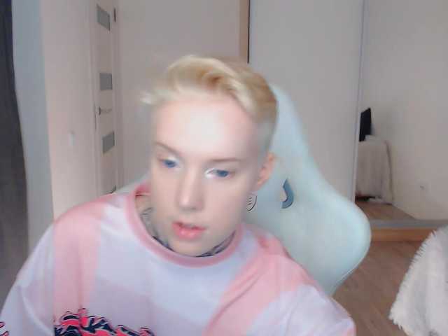 Live sex webcam photo for mery-jane- #290940743