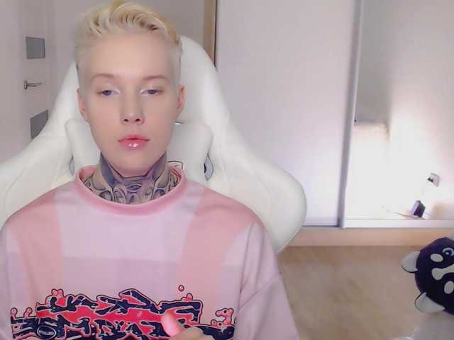 Live sex webcam photo for mery-jane- #290955556