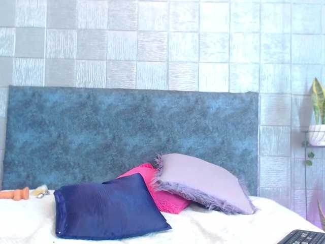 Live sex webcam photo for meryda20 #275925059