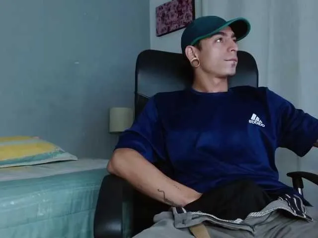 Live sex webcam photo for methodicxxx #275488412