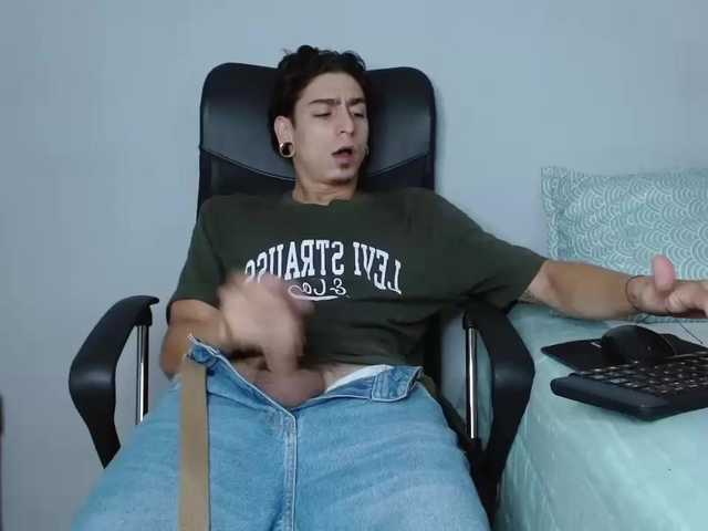 Live sex webcam photo for methodicxxx #275508287