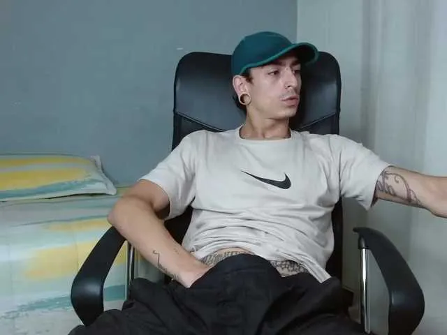 Live sex webcam photo for methodicxxx #275675154