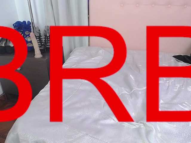 Live sex webcam photo for mia-ben #271768175