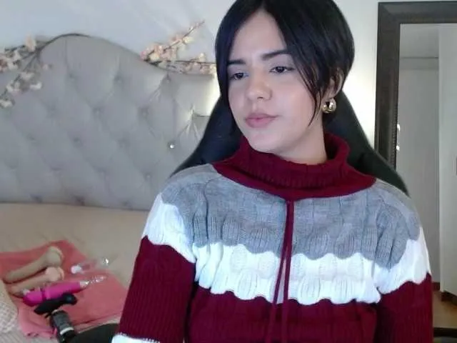 Live sex webcam photo for mia-collins #276994440