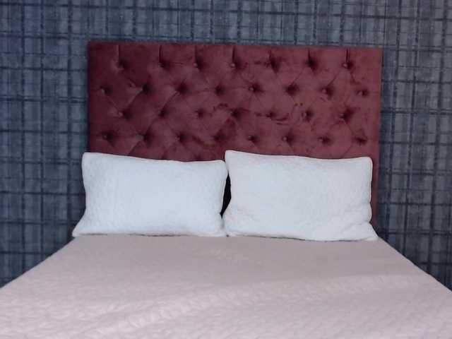 Live sex webcam photo for mia-doll #272593791