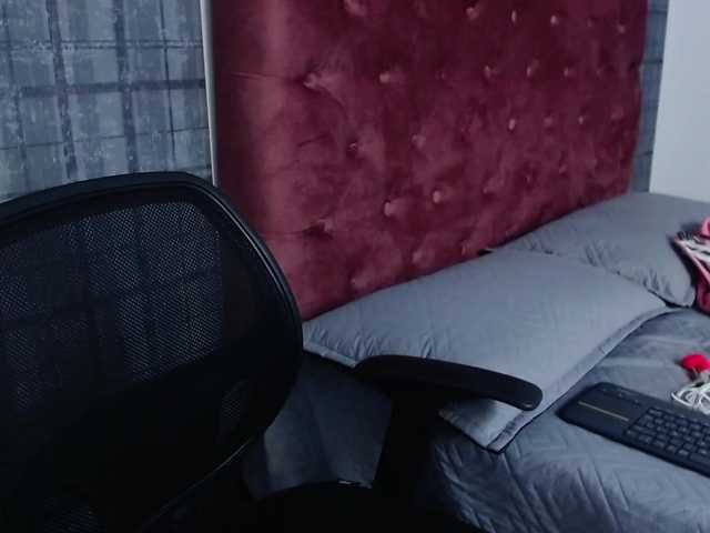 Live sex webcam photo for mia-doll #273801406