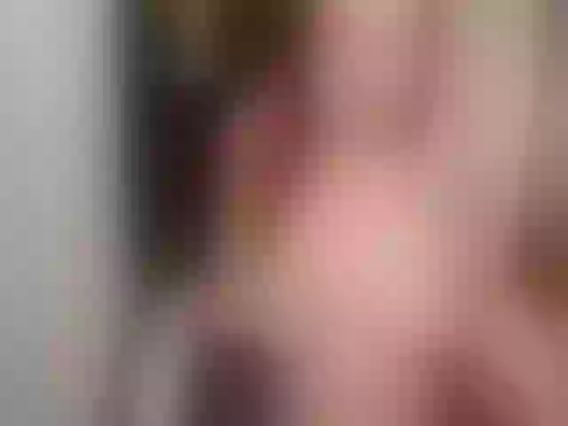 Live sex webcam photo for mia-foxx #273554070