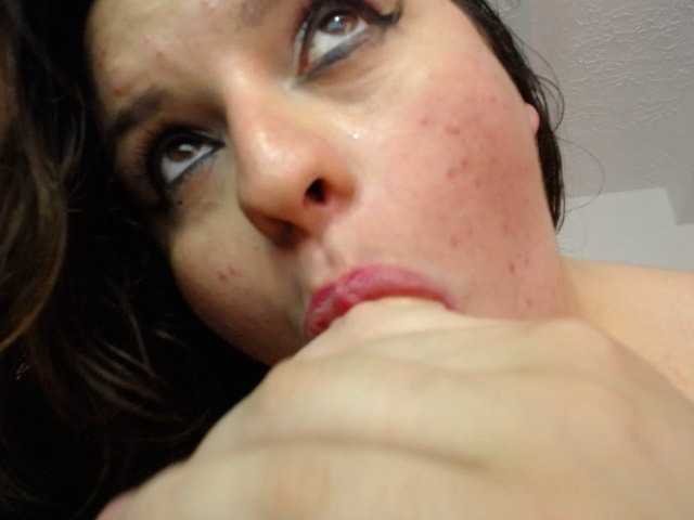 Live sex webcam photo for mia-iken #272178601