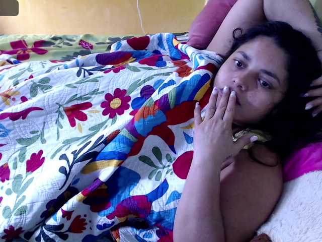 Live sex webcam photo for mia-naughty #276064828