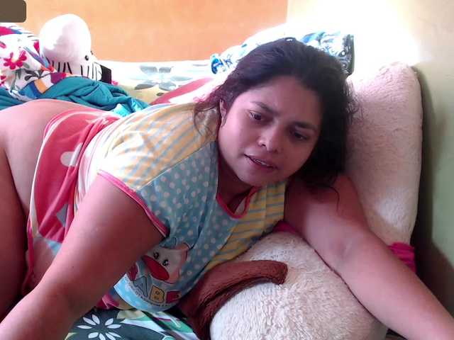 Live sex webcam photo for mia-naughty #276087430