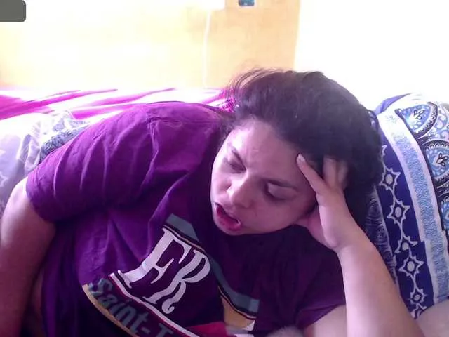 Live sex webcam photo for mia-naughty #276137603