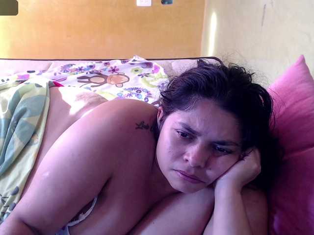 Live sex webcam photo for mia-naughty #276318814